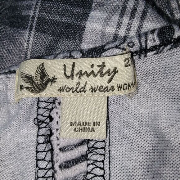 Unity World Wear Bohemian Sublimation Floral Bell Sleeve Top Size 2x - Picture 6 of 7